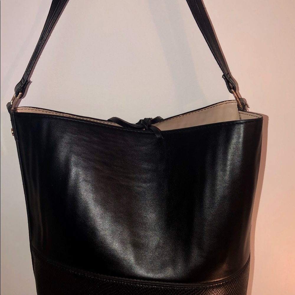 Handbag - Picture 3 of 8